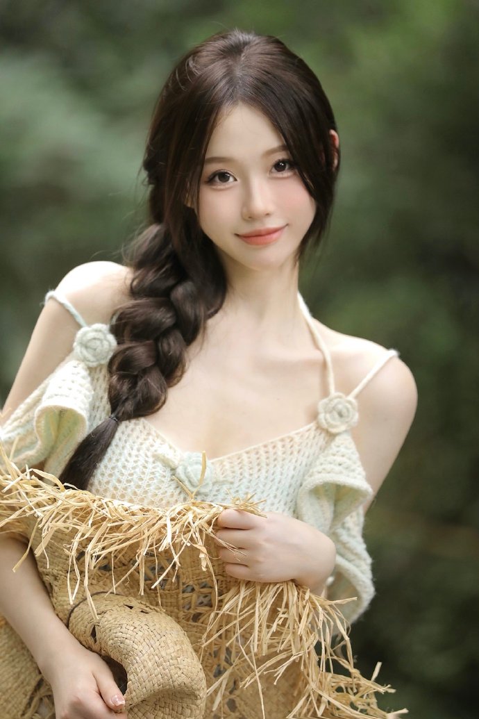 他是谁 封面